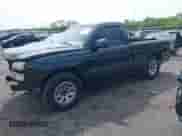 2004 Chevrolet Silverado 1500 z VIN 1GCEC14T24Z201973, wystawiony jako IAAI lot #41975574 z przebiegiem 127 796 mil mil oraz . Historia ofert i sprzedaży dostępna na DreamBid. Obrazek 2.