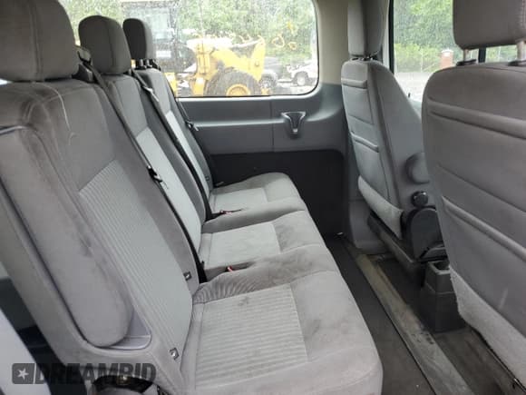 ✅ 2017 Ford Transit XL • VIN: 1FBZX2ZM7HKA66313 • Lot: 60648435. Wystawiony na Copart z przebiegiem 65 264 mil. Bezpłatny archiwum sprzedaży aukcyjnych z USA i szczegółowy raport historii pojazdu na DreamBid. Zdjęcie 11.