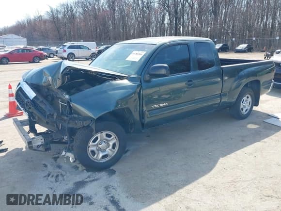 ✅ 2011 Toyota Tacoma • VIN: 5TFTX4CN6BX004636 • Lot: 41785566. Listed on IAAI with 163,035 mi. Free auction sales archive from the USA and detailed vehicle history report at DreamBid. Image 2.