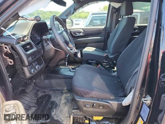 2023 Chevrolet Tahoe Commercial z VIN 1GNSKLED2PR434417, wystawiony jako Copart lot #64286745 z przebiegiem 28 518 mil mil oraz Szkoda całkowita • Salvage title. Historia ofert i sprzedaży dostępna na DreamBid. Obrazek 7.