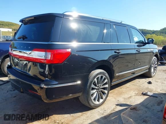 ✅ 2020 Lincoln Navigator Reserve • VIN: 5LMJJ3LT3LEL23869 • Лот: 43135913. Опубликован ранее на IAAI с пробегом 35 793 миль. Бесплатный доступ к архиву аукционных продаж из США и подробный отчёт об истории автомобиля на DreamBid. Изображение 4.