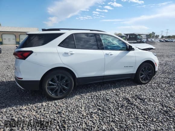 ✅ 2024 Chevrolet Equinox RS • VIN: 3GNAXWEG9RS202843 • Lot: 91504205. Wystawiony na Copart z przebiegiem 34 415 mil. Bezpłatny archiwum sprzedaży aukcyjnych z USA i szczegółowy raport historii pojazdu na DreamBid. Zdjęcie 3.