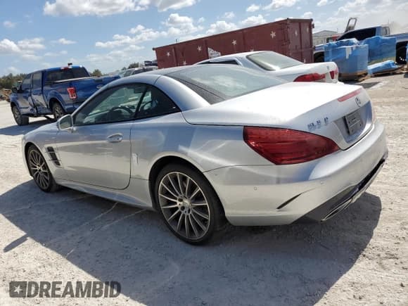 ✅ 2017 Mercedes-Benz SL 550 • VIN: WDDJK7DAXHF044516 • Lot: 75644034. Wystawiony na Copart z przebiegiem Nie podano. Bezpłatny archiwum sprzedaży aukcyjnych z USA i szczegółowy raport historii pojazdu na DreamBid. Zdjęcie 2.