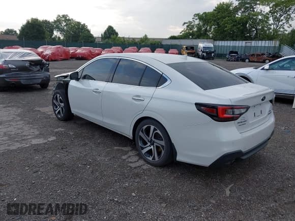 ✅ 2022 Subaru Legacy Touring XT • VIN: 4S3BWGP66N3016882 • Lot: 42694934. Listed on IAAI with 39,066 mi. Free auction sales archive from the USA and detailed vehicle history report at DreamBid. Image 3.