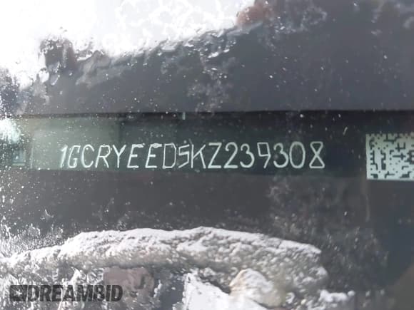 ✅ 2019 Chevrolet Silverado 1500 RST • VIN: 1GCRYEED5KZ239308 • Lot: 41024575. Wystawiony na IAAI z przebiegiem 50 618 mil. Bezpłatny archiwum sprzedaży aukcyjnych z USA i szczegółowy raport historii pojazdu na DreamBid. Zdjęcie 9.