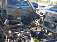 ✅ 2005 Chevrolet Silverado 2500HD LS • VIN: 1GCHK23295F869738 • Lot: 39714798. Wystawiony na IAAI z przebiegiem Nie podano. Bezpłatny archiwum sprzedaży aukcyjnych z USA i szczegółowy raport historii pojazdu na DreamBid. Zdjęcie 5.