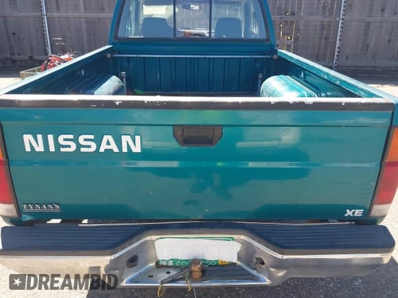 ✅ 1995 Nissan Frontier XE • VIN: 1N6SD16S1SC378712 • Lot: 43304084. Wystawiony na IAAI z przebiegiem 152 422 mil. Bezpłatny archiwum sprzedaży aukcyjnych z USA i szczegółowy raport historii pojazdu na DreamBid. Zdjęcie 8.