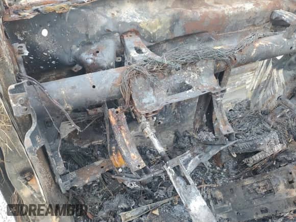 2023 Chevrolet Silverado 1500 LTZ with VIN 2GCUDGED4P1113295, listed as a Copart auction lot 80480975 with Not provided miles and Salvage title. Bid and sale history available at DreamBid. Image 9.