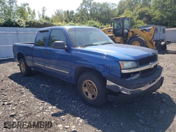 ✅ 2003 Chevrolet Silverado 1500 • VIN: 2GCEC19V431393432 • Лот: 70439904. Опубликован ранее на Copart с пробегом 326 454 миль. Бесплатный доступ к архиву аукционных продаж из США и подробный отчёт об истории автомобиля на DreamBid. Изображение 4.