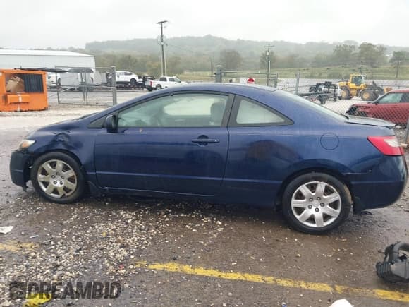 ✅ 2010 Honda Civic LX • VIN: 2HGFG1B69AH511623 • Лот: 43563340. Опубликован ранее на IAAI с пробегом Не указан. Бесплатный доступ к архиву аукционных продаж из США и подробный отчёт об истории автомобиля на DreamBid. Изображение 14.