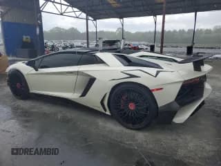 ✅ 2017 Lamborghini Aventador • VIN: ZHWUT3ZD0HLA06241 • Lot: 51730695. Wystawiony na Copart z przebiegiem 13 633 mil. Bezpłatny archiwum sprzedaży aukcyjnych z USA i szczegółowy raport historii pojazdu na DreamBid. Zdjęcie 2.
