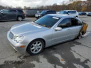 ✅ 2003 Mercedes-Benz C 240 • VIN: WDBRF61J43A470870 • Lot: 92164705. Wystawiony na Copart z przebiegiem Nie podano. Bezpłatny archiwum sprzedaży aukcyjnych z USA i szczegółowy raport historii pojazdu na DreamBid. Zdjęcie 1.