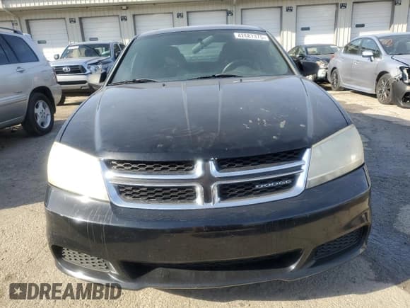 ✅ 2012 Dodge Avenger SE • VIN: 1C3CDZAB3CN174582 • Лот: 42687375. Опубликован ранее на Copart с пробегом 208 097 миль. Бесплатный доступ к архиву аукционных продаж из США и подробный отчёт об истории автомобиля на DreamBid. Изображение 5.