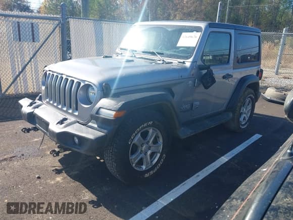 ✅ 2019 Jeep Wrangler Sport S • VIN: 1C4GJXAG9KW621690 • Lot: 43649676. Listed on IAAI with 38,778 mi. Free auction sales archive from the USA and detailed vehicle history report at DreamBid. Image 19.