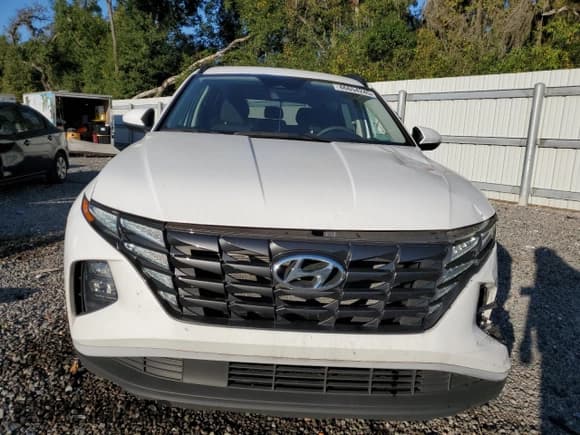 ✅ 2024 Hyundai Tucson SEL • VIN: 5NMJB3DE7RH318779 • Lot: 86654245. Wystawiony na Copart z przebiegiem 26 801 mil. Bezpłatny archiwum sprzedaży aukcyjnych z USA i szczegółowy raport historii pojazdu na DreamBid. Zdjęcie 5.