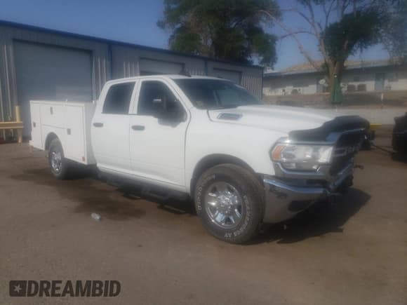 ✅ 2023 Ram 2500 Tradesman • VIN: 3C6UR4HJ1PG609820 • Lot: 63852175. Listed on Copart with Not provided. Free auction sales archive from the USA and detailed vehicle history report at DreamBid. Image 4.