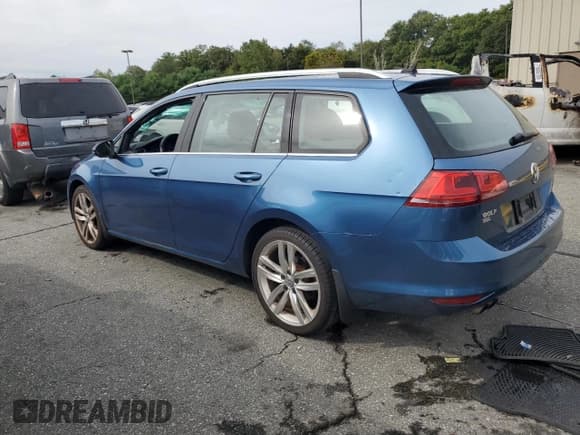✅ 2016 Volkswagen Golf TSI S • VIN: 3VWC17AU5GM504522 • Lot: 71974135. Listed on Copart with 116,251 mi. Free auction sales archive from the USA and detailed vehicle history report at DreamBid. Image 2.
