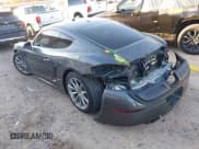 ✅ 2018 Porsche 718 Cayman • VIN: WP0AA2A89JK262154 • Lot: 43648256. Wystawiony na IAAI z przebiegiem 65 655 mil. Bezpłatny archiwum sprzedaży aukcyjnych z USA i szczegółowy raport historii pojazdu na DreamBid. Zdjęcie 3.