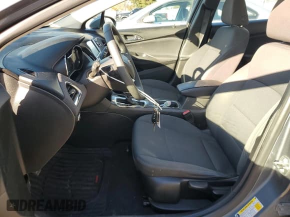 ✅ 2018 Chevrolet Cruze LT • VIN: 1G1BE5SM3J7241396 • Lot: 91491685. Wystawiony na Copart z przebiegiem 103 097 mil. Bezpłatny archiwum sprzedaży aukcyjnych z USA i szczegółowy raport historii pojazdu na DreamBid. Zdjęcie 7.