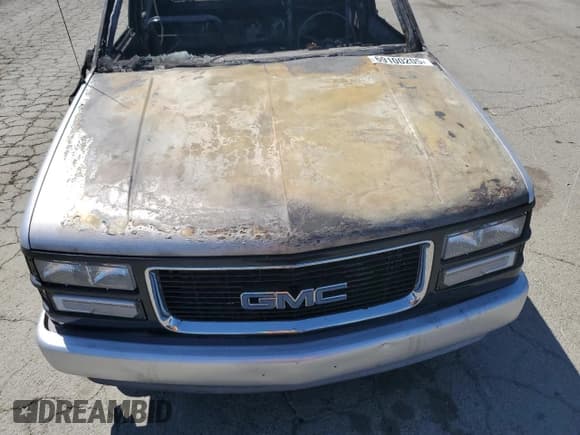 ✅ 1993 GMC Sierra 1500 • VIN: 1GTGC39N9PE540336 • Lot: 69100205. Wystawiony na Copart z przebiegiem Nie podano. Bezpłatny archiwum sprzedaży aukcyjnych z USA i szczegółowy raport historii pojazdu na DreamBid. Zdjęcie 11.