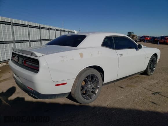 ✅ 2018 Dodge Challenger GT • VIN: 2C3CDZGG0JH112761 • Lot: 71847803. Wystawiony na Copart z przebiegiem 63 632 mil. Bezpłatny archiwum sprzedaży aukcyjnych z USA i szczegółowy raport historii pojazdu na DreamBid. Zdjęcie 3.