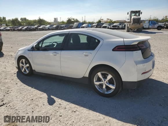 ✅ 2012 Chevrolet Volt • VIN: 1G1RD6E45CU106556 • Lot: 74603324. Wystawiony na Copart z przebiegiem 170 875 mil. Bezpłatny archiwum sprzedaży aukcyjnych z USA i szczegółowy raport historii pojazdu na DreamBid. Zdjęcie 2.