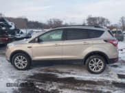 ✅ 2017 Ford Escape SE • VIN: 1FMCU9GD9HUC55311 • Лот: 43815367. Опубликован ранее на IAAI с пробегом 117 889 миль. Бесплатный доступ к архиву аукционных продаж из США и подробный отчёт об истории автомобиля на DreamBid. Изображение 14.