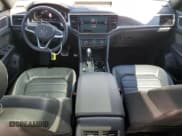 ✅ 2023 Volkswagen Atlas SEL Premium R-Line • VIN: 1V2FE2CA2PC207606 • Lot: 55143205. Wystawiony na Copart z przebiegiem 35 704 mil. Bezpłatny archiwum sprzedaży aukcyjnych z USA i szczegółowy raport historii pojazdu na DreamBid. Zdjęcie 8.