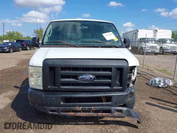 ✅ 2012 Ford Econoline Passenger XL • VIN: 1FBNE3BL2CDA36032 • Лот: 43532446. Опубликован ранее на IAAI с пробегом 80 359 миль. Бесплатный доступ к архиву аукционных продаж из США и подробный отчёт об истории автомобиля на DreamBid. Изображение 12.