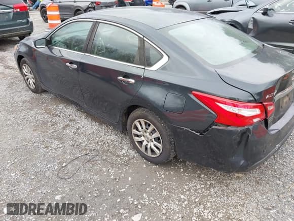 ✅ 2016 Nissan Altima S • VIN: 1N4AL3AP5GN313069 • Lot: 43754266. Listed on IAAI with 247,662 mi. Free auction sales archive from the USA and detailed vehicle history report at DreamBid. Image 3.