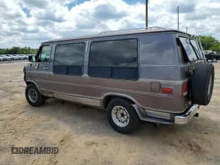 ✅ 1993 GMC Vandura • VIN: 1GDEG25KXPF515257 • Lot: 56179665. Wystawiony na Copart z przebiegiem 308 324 mil. Bezpłatny archiwum sprzedaży aukcyjnych z USA i szczegółowy raport historii pojazdu na DreamBid. Zdjęcie 2.