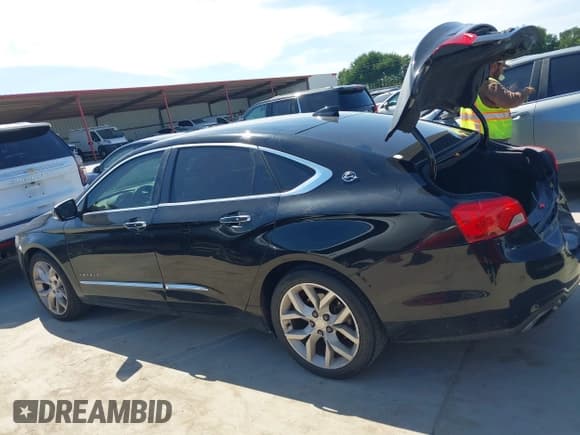 ✅ 2016 Chevrolet Impala • VIN: 2G1135SAXG9105930 • Лот: 42251573. Опубликован ранее на IAAI с пробегом 217 927 миль. Бесплатный доступ к архиву аукционных продаж из США и подробный отчёт об истории автомобиля на DreamBid. Изображение 14.