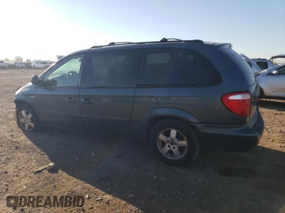 ✅ 2005 Dodge Caravan SXT • VIN: 2D4GP44LX5R199158 • Лот: 82359695. Опубликован ранее на Copart с пробегом 134 511 миль. Бесплатный доступ к архиву аукционных продаж из США и подробный отчёт об истории автомобиля на DreamBid. Изображение 2.