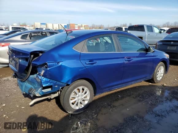 2021 Hyundai Accent SE z VIN 3KPC24A6XME142788, wystawiony jako Copart lot #39705524 z przebiegiem 62 003 mil mil oraz . Historia ofert i sprzedaży dostępna na DreamBid. Obrazek 3.