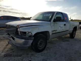 2001 Dodge 1500 с VIN 3B7HC13Z61G700824, выставлен на аукционе Copart как лот 85217734 с пробегом 269 848 миль миль и Списание • Salvage title. История ставок и продаж доступна на DreamBid. Изображение 1.