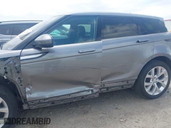 ✅ 2020 Land Rover Range Rover Evoque SE • VIN: SALZP2FX4LH059988 • Lot: 42207524. Listed on IAAI with 37,980 mi. Free auction sales archive from the USA and detailed vehicle history report at DreamBid. Image 21.