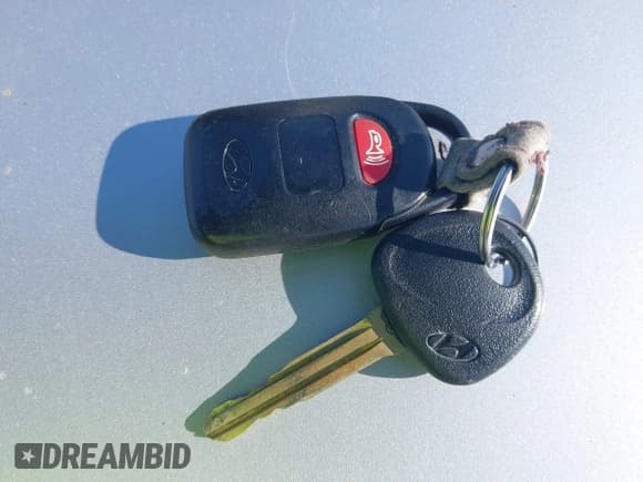 ✅ 2013 Hyundai Elantra Limited • VIN: 5NPDH4AE6DH340242 • Lot: 42795268. Listed on IAAI with Not provided. Free auction sales archive from the USA and detailed vehicle history report at DreamBid. Image 11.