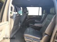 ✅ 2021 Cadillac Escalade ESV Sport • VIN: 1GYS4PKL6MR472762 • Lot: 92369115. Wystawiony na Copart z przebiegiem 95 642 mil. Bezpłatny archiwum sprzedaży aukcyjnych z USA i szczegółowy raport historii pojazdu na DreamBid. Zdjęcie 6.