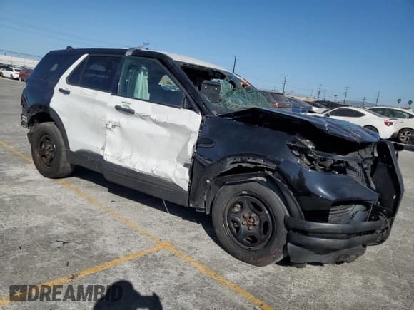 ✅ 2020 Ford Police Interceptor Utility • VIN: 1FM5K8AB9LGC51380 • Лот: 57240345. Опубликован ранее на Copart с пробегом 39 627 миль. Бесплатный доступ к архиву аукционных продаж из США и подробный отчёт об истории автомобиля на DreamBid. Изображение 4.