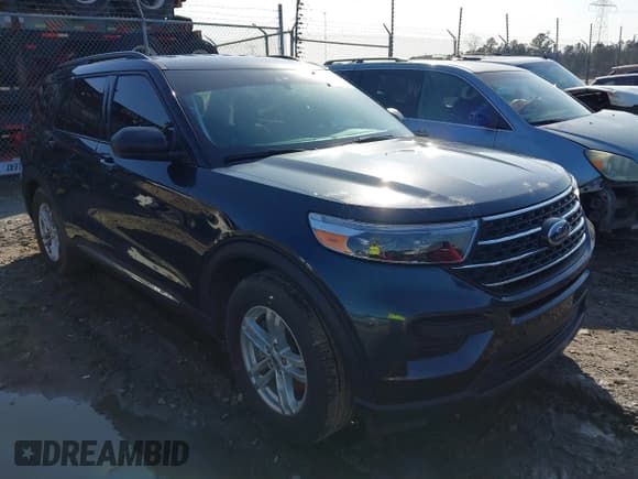 ✅ 2022 Ford Explorer XLT • VIN: 1FMSK7DH8NGB75800 • Lot: 41581992. Wystawiony na IAAI z przebiegiem 26 692 mil. Bezpłatny archiwum sprzedaży aukcyjnych z USA i szczegółowy raport historii pojazdu na DreamBid. Zdjęcie 1.