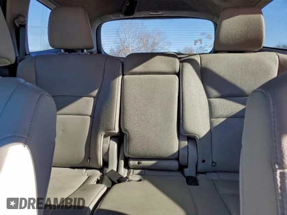 ✅ 2018 Honda Pilot EX-L • VIN: 5FNYF6H57JB065872 • Lot: 94800935. Listed on Copart with 33,746 mi. Free auction sales archive from the USA and detailed vehicle history report at DreamBid. Image 10.