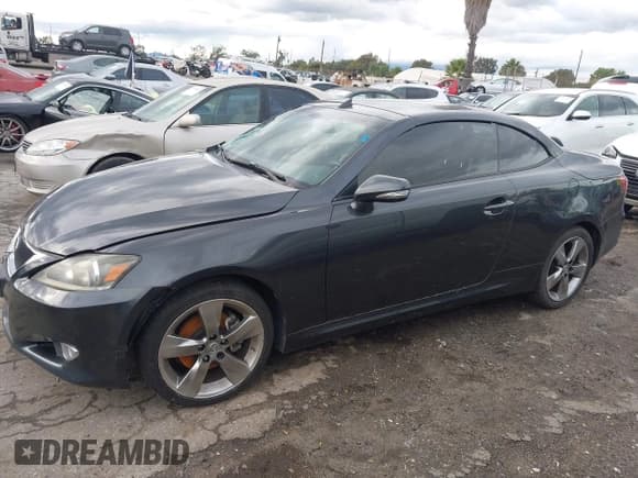 ✅ 2011 Lexus IS 250 C • VIN: JTHFF2C24B2517180 • Lot: 43764341. Listed on IAAI with 95,020 mi. Free auction sales archive from the USA and detailed vehicle history report at DreamBid. Image 14.