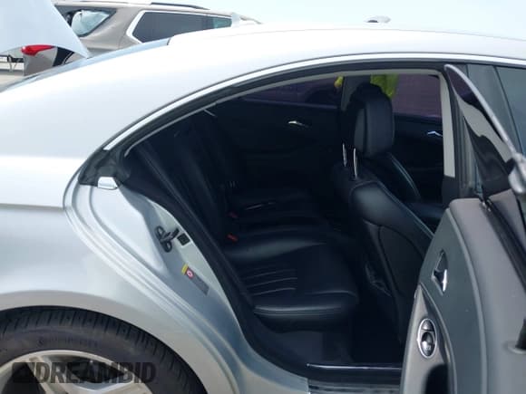 ✅ 2008 Mercedes-Benz CLS 550 • VIN: WDDDJ72X48A137214 • Лот: 42431362. Опубликован ранее на IAAI с пробегом 106 821 миль. Бесплатный доступ к архиву аукционных продаж из США и подробный отчёт об истории автомобиля на DreamBid. Изображение 8.