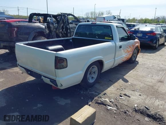 ✅ 2000 Chevrolet S-10 LS • VIN: 1GCCS1447Y8160724 • Лот: 42081025. Опубликован ранее на IAAI с пробегом 78 880 миль. Бесплатный доступ к архиву аукционных продаж из США и подробный отчёт об истории автомобиля на DreamBid. Изображение 4.