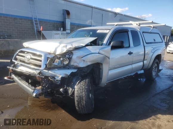 ✅ 2009 Toyota Tacoma • VIN: 5TEUU42N29Z667901 • Лот: 90308875. Опубликован ранее на Copart с пробегом 327 450 миль. Бесплатный доступ к архиву аукционных продаж из США и подробный отчёт об истории автомобиля на DreamBid. Изображение 1.