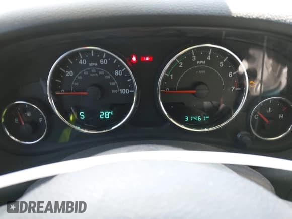 ✅ 2016 Jeep Wrangler Sport • VIN: 1C4AJWAG4GL307518 • Lot: 43329966. Listed on IAAI with 31,461 mi. Free auction sales archive from the USA and detailed vehicle history report at DreamBid. Image 7.