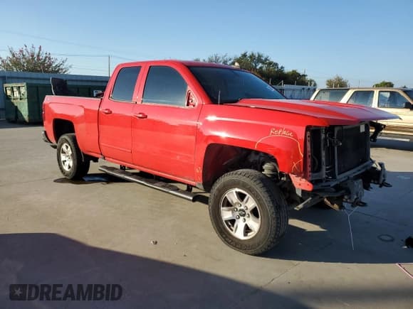 ✅ 2019 Chevrolet Silverado 1500 LT • VIN: 2GCVKPEC1K1147754 • Lot: 70583894. Wystawiony na Copart z przebiegiem 93 930 mil. Bezpłatny archiwum sprzedaży aukcyjnych z USA i szczegółowy raport historii pojazdu na DreamBid. Zdjęcie 4.