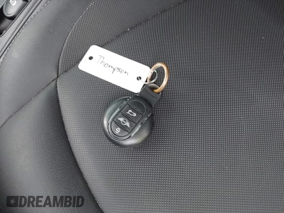 ✅ 2017 MINI Countryman Cooper • VIN: WMZYS7C3XH3E06893 • Lot: 41729256. Wystawiony na IAAI z przebiegiem 74 543 mil. Bezpłatny archiwum sprzedaży aukcyjnych z USA i szczegółowy raport historii pojazdu na DreamBid. Zdjęcie 11.