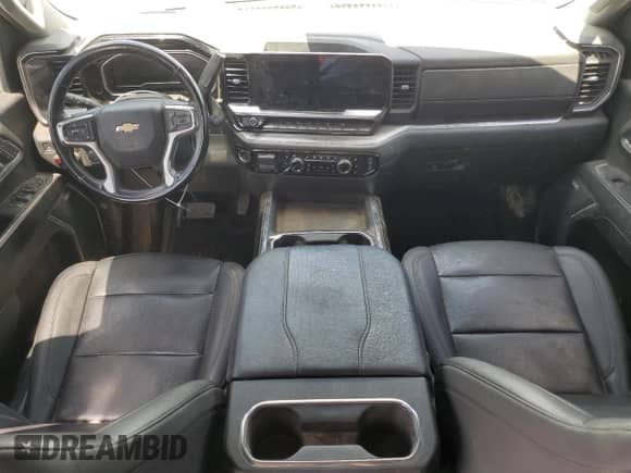 2024 Chevrolet Silverado 3500HD LTZ with VIN 1GC4YUE74RF125617, listed as a Copart auction lot 61797725 with 114,142 mi miles and Salvage title. Bid and sale history available at DreamBid. Image 8.