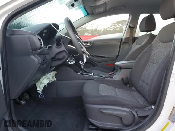 ✅ 2017 Hyundai Ioniq Blue • VIN: KMHC65LC3HU030835 • Lot: 86575754. Wystawiony na Copart z przebiegiem Nie podano. Bezpłatny archiwum sprzedaży aukcyjnych z USA i szczegółowy raport historii pojazdu na DreamBid. Zdjęcie 7.